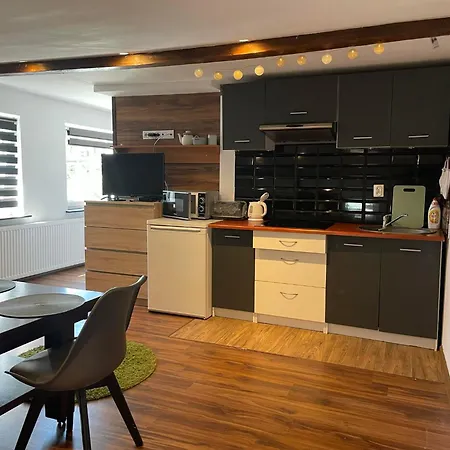 Kawalerki W Srodmiesciu 1 *